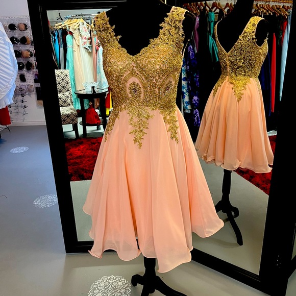 Beautiful pink dress - Picture 1 of 3